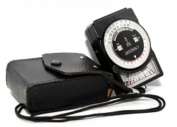 Фотоэкспонометры оптические и фотоэлектрические